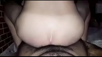 Preview 4 of Italian Xxx Com - Novinho no pelo com direito a sentada.