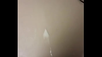 Preview 4 of Pad Or Maxipad - Me cumming