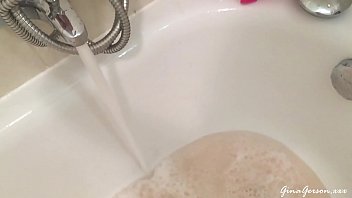 Preview 1 of Exam Chating - Take bath with lot of bubbles