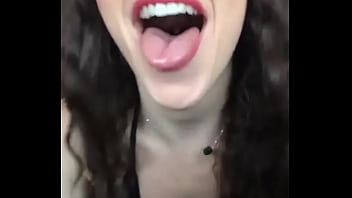 Preview 3 of Public Or Home - Ahegao girl - Ahegao desajeitado - whats her name? Qual o nome dela? Quien es?