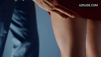 Preview 2 of Allson Moore - Giulia Charm follando