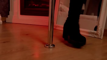 Preview 1 of Hairy Pussy Milf Gangbang - Que en
