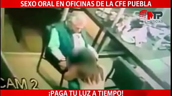 Preview 3 of Moms Holes - Trabajador cfe puebla