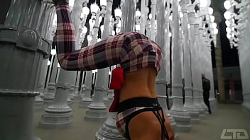 Preview 3 of Monkey Xxxx Girl - Beautiful transexual twerking - Amanda Panda