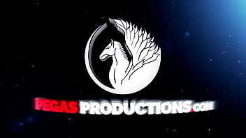 Preview 1 of Lew Brook - Pegas Productions - Une Rouiqne &amp_ Une Grassette en Threesome