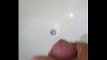 Preview 1 of Wife Pays Bet - Eu me masturbando e gozando