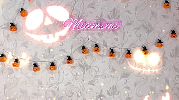 Preview 2 of Cewe Banyak - ROLE PLAY: Halloween treats by cheerleader Mia Mimi