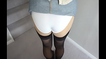 Preview 1 of 10 Yeash - Alison wiggling her sexy ass in your face.