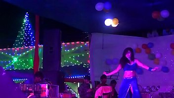 Preview 1 of Frog Crush Fetish - सम्भोग से पहले जबरदस्त परफॉर्मेंस