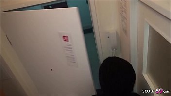 Preview 1 of Ssssssxxx - 18 Jahre junge Studentin beim Amateur Gruppensex Deutsch - German Gangbang