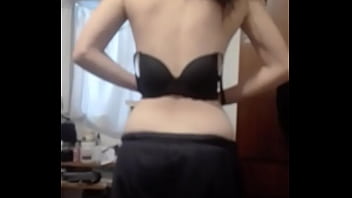 Preview 2 of Sammie And Naveen - wna mostrando las tetas