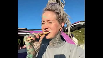 Preview 1 of Eart Papua - Brushing my teeth with this beautiful background! ??What&#039_s your favorite way to start the day?#MorningRoutine #Bru...
