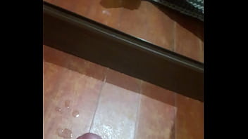 Preview 4 of Caughte Masturbation - Novinho magrinho na punheta