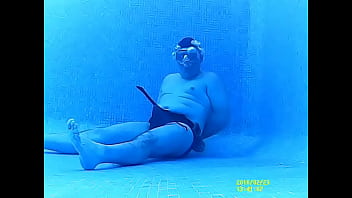 Preview 2 of Perkosa Mama New Zealand - underwater