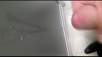 Preview 4 of Hot Kate 97 - Amigo de XVIDEOS sac&aacute_ndole  leche a su palo