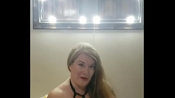 Preview 4 of Seel Girls Xxx - TheEnglishprincess phone cams text chat