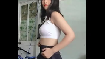 Preview 3 of Sunny Leyo Foking Husband - -Hot Girl Dancer Mặc Bikini