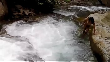 Preview 1 of Latina Mom And Son Anal Incest - Cogiendo en el r&iacute_o