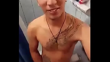 Preview 1 of Thailand Kid Sex - En el ba&ntilde_o