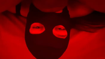 Preview 2 of Nicki Blue Cry - Solange garganta profunda