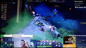 Preview 2 of Pleace No Son - Novinho tomando choque e apanhado de velhinho de barba branca