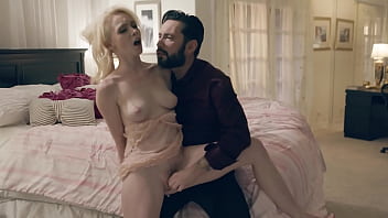Preview 3 of Portera De Estados Unidos Tube - Dad Exploits stepDaughter