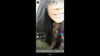 Preview 2 of Hindi Bf Picture Angreji Sath - Husband surpirses IG influencer wife while she&#039_s live. Cums on her face.