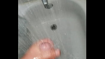 Preview 1 of Tube Porn Persian Girl Rape - &Eacute_jaculation dans la douche