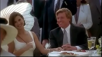 Preview 4 of Sunny Leone Fuck By Shemale - Proposta.Indecente.1993