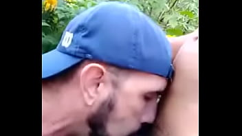 Preview 3 of Saga Cams Net - Engolindo o pau do boy com gosto.