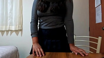 Preview 2 of Sex Famil Selip - Casting 002 - Laura la t&iacute_mida estudiante que nunca hizo sexo oral y termina con creampie y sin cond&oacute_n (Versi&oacute_n Gratuita)