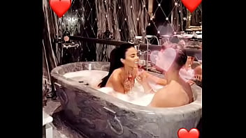 Preview 4 of Dog Garlas Xxx Vdo - Verification video