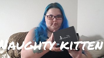 Preview 2 of Pron Sex Viden - Unboxing my lipstick vibe