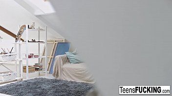 Preview 2 of Mi Culona Se Queda Jato En Telo - Teen artist Vladislava takes a break for an anal creampie
