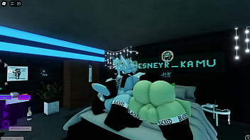 Preview 2 of Lesbians Squirt On Tits - Roblox furry me masturbo con mi compa&ntilde_ero...( SNO / MX RLN )
