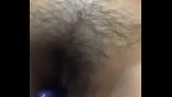 Preview 2 of Really Mature Mom - Amiga me env&iacute_a video masturbandose