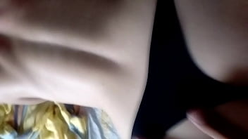 Preview 3 of Barely Legal Girl Eating Pussy - Casal iniciante