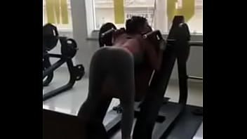 Preview 3 of 16 Yaer All Teen Sex - culona roxy en el gym