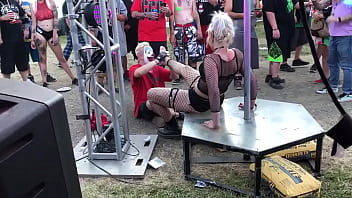 Preview 1 of Warning Rape - Foot Worshiping by FlipFlop &ndash_ Clip # 4