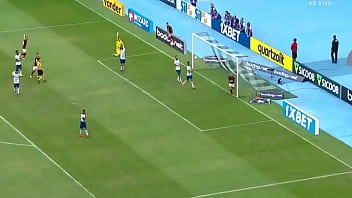 Preview 2 of Creampie Shemales - GOL PORNOGR&Aacute_FICO DE GABIGOL,  COM LINDA JOGADA PASSANDO PELOS P&Eacute_S DO DEUS EVERTON MITEIRO E ASSIST&Ecirc_NCIA DE ARRAXXXCA MITO