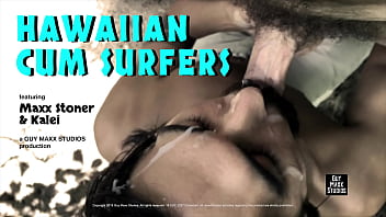 Preview 1 of Seachaniment Et Fil - Sex On The Beach Hawaiian Cum Surfers