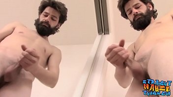 Preview 4 of Herkoliss - Bearded amateur playing with his cock and cumming