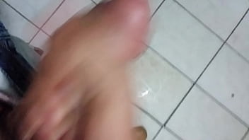 Preview 1 of New X Mobi - colocando o Bich&atilde_o pra Gozar