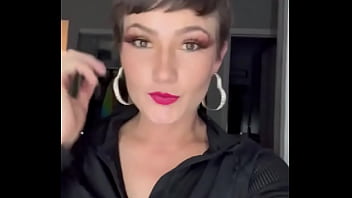 Preview 1 of Sunny Leon Six Videos - The curls ??? I just can&rsquo_t stop cutting them off ️What do you think I should do with my hair??
