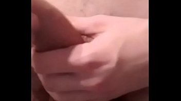 Preview 4 of Sex Big Penise - Joven con gran verga en el ba&ntilde_o