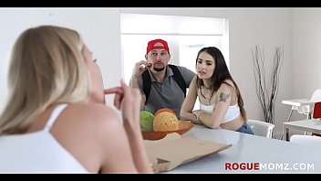Preview 2 of Snny Lone Sex - step Daughter fucks MOM&#039_s MAN
