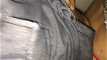 Preview 2 of Chitral Girl Xxx - Cdzinha LimaSp Dando com a calcinha fio vermelha borboleta atras da Cristina coroa da Ponte Rasa 15032019 Part1