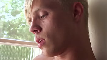 Preview 4 of Massage Pluss Mesum Main - Cute blond masturbating