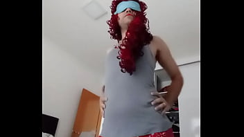 Preview 3 of Shahar Bano Sex - crossdresser Andressa de shortinho enfiado