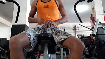 Preview 2 of Deepti Sati - COM TES&Atilde_O NA ACADEMIA - Meu pau tava estourando de t&atilde_o duro na academia. TIVE QUE TIRAR A TORA PRA FORA